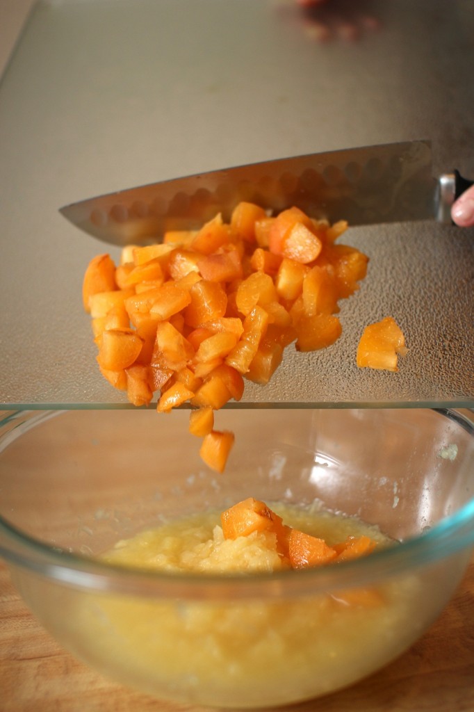 pour apricot with pineapple